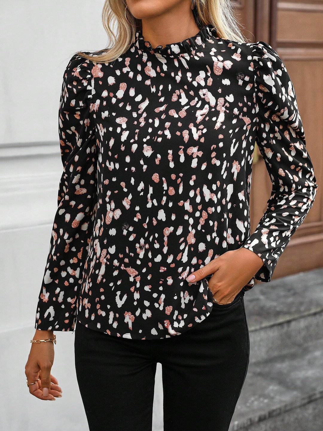 Mia - Vintage Blouse with Ruffles