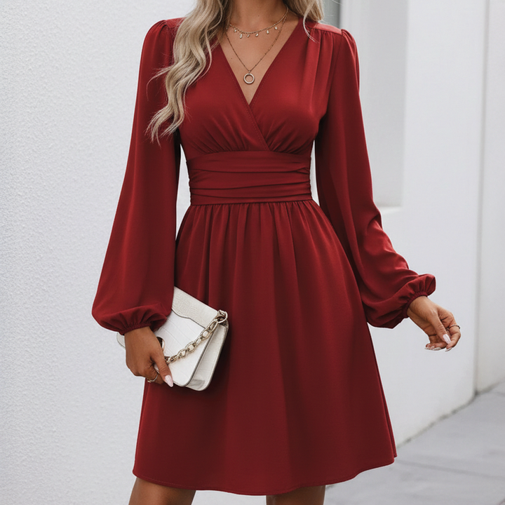 Bella - Elegant Pleated Midi Dress