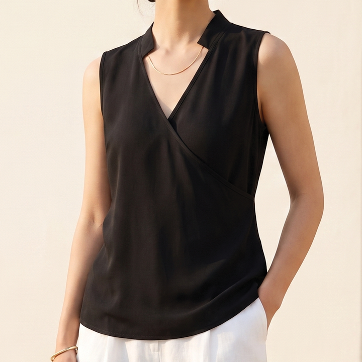 Mia – Elegant Sleeveless Top
