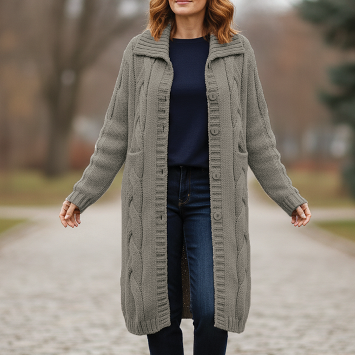 Victoria - Knitted Coat