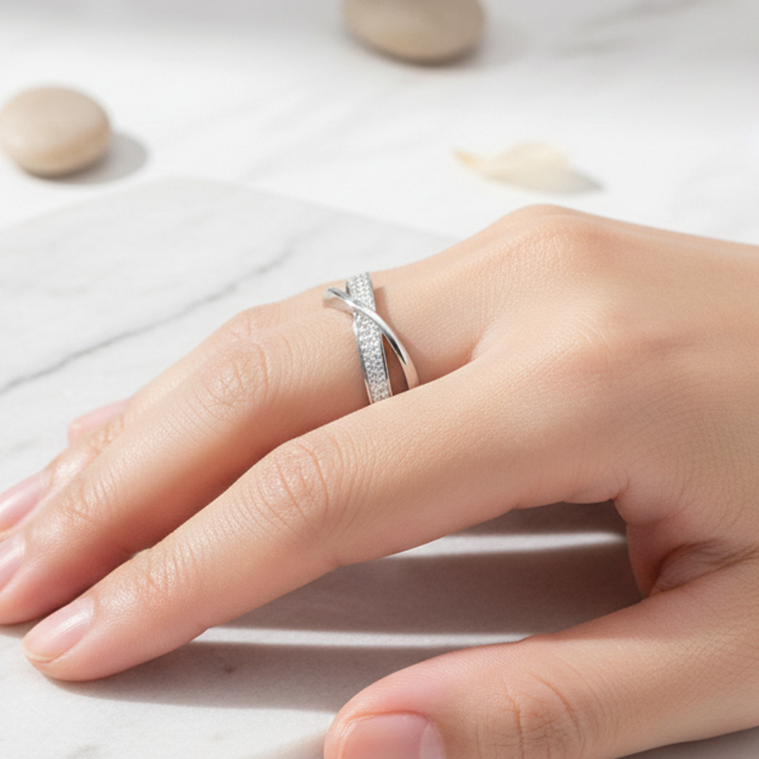 Adeline - Criss-Cross Band Ring