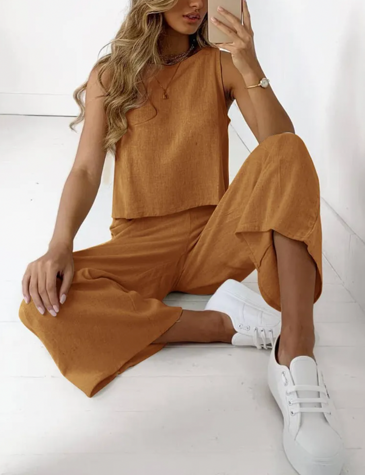 Sarah - Sleeveless Two-Piece Set