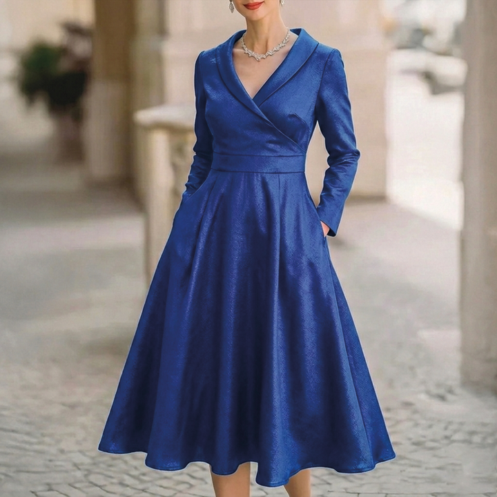 Evelyn - Vintage Flare Evening Gown