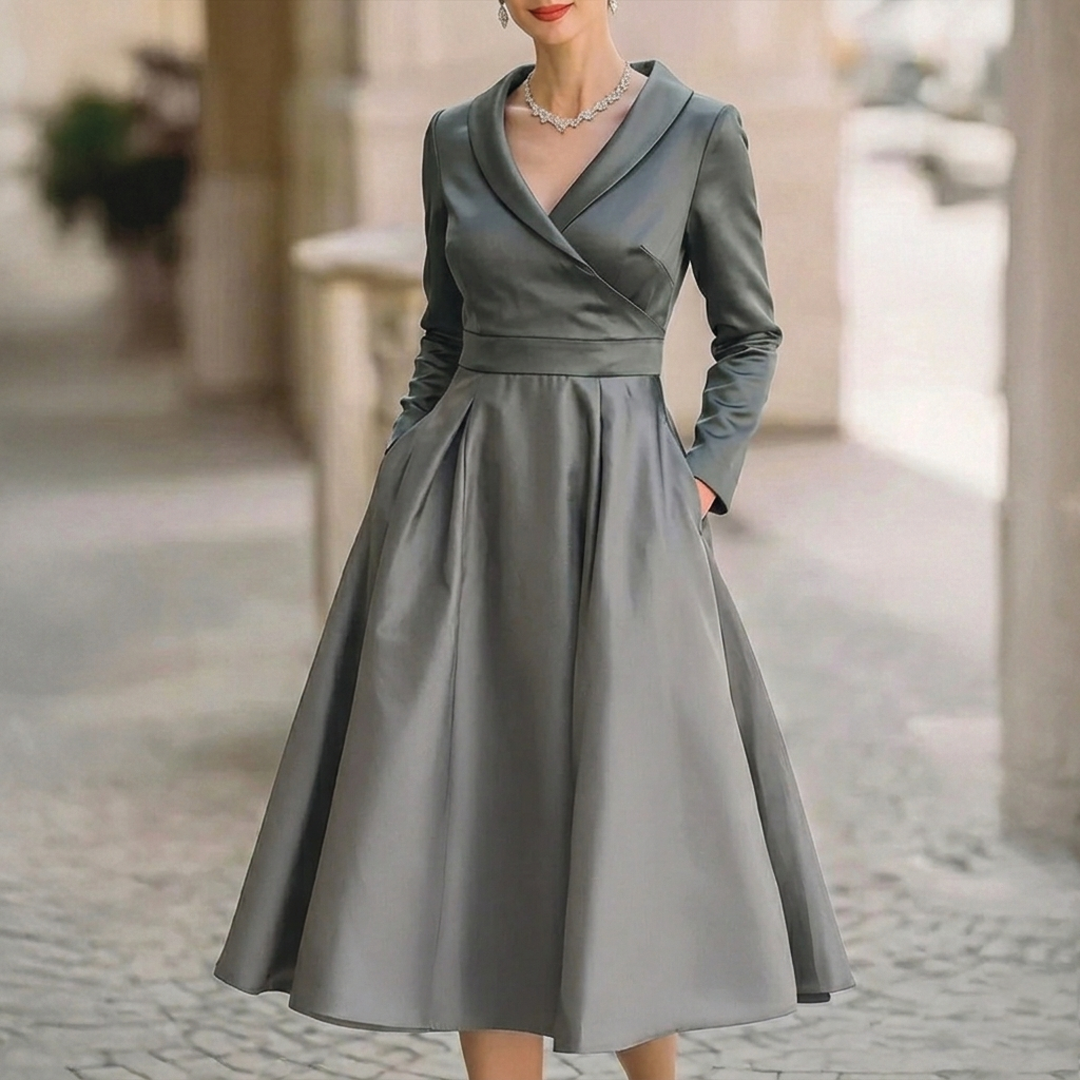 Evelyn - Vintage Flare Evening Gown