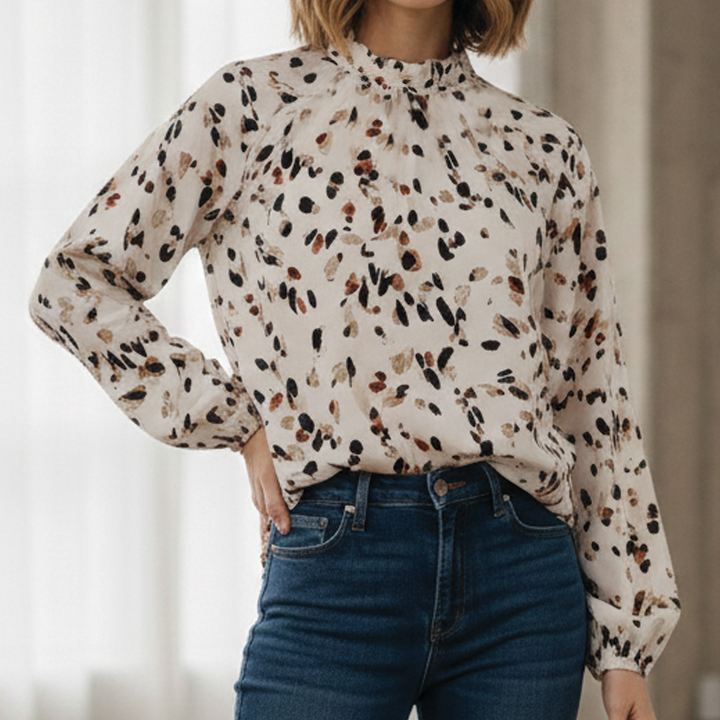 Mia - Vintage Blouse with Ruffles