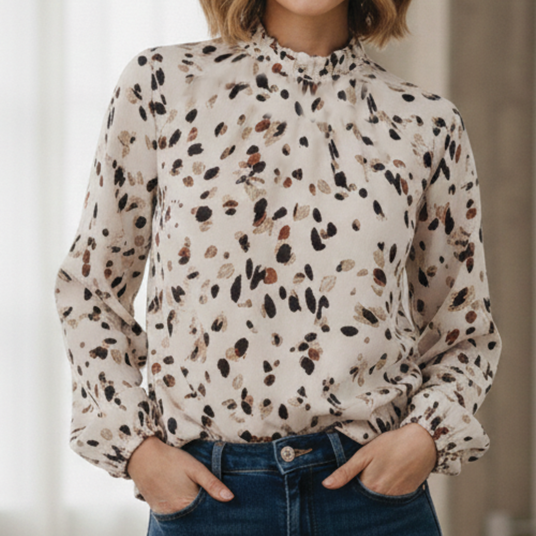 Mia - Vintage Blouse with Ruffles