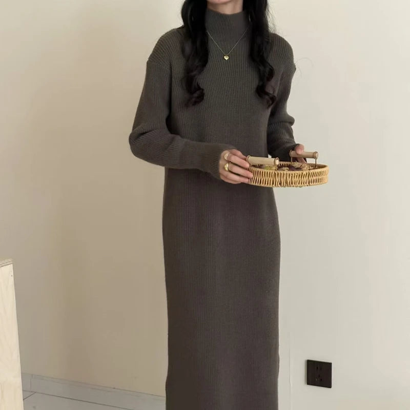 Mila - Cozy Sweater Dress