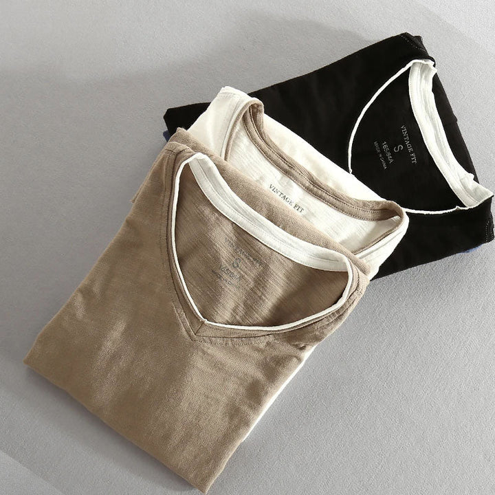 James - V-Neck T-Shirt