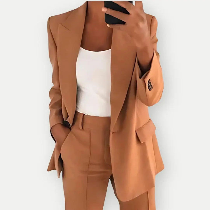 Beth - Two-Piece Suit